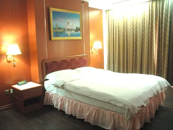 KMY serviced apartment room